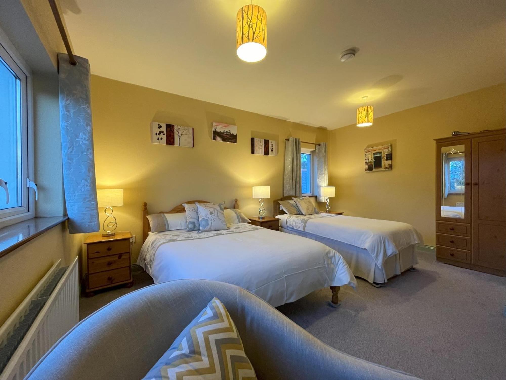 Pk Lodge Bed And Breakfast Skibbereen Exterior foto